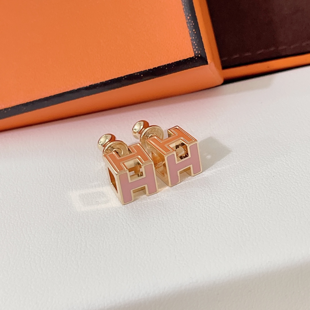  H Classic Rubik's Cube Pop Earrings