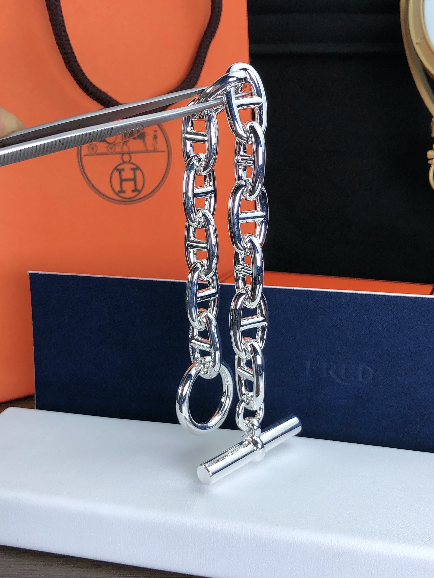 Thick pig nose oversized bracelet TGM