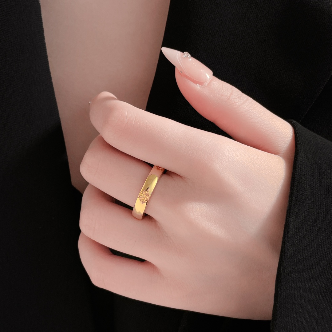 Chrome Hearts Diamond free cross ring