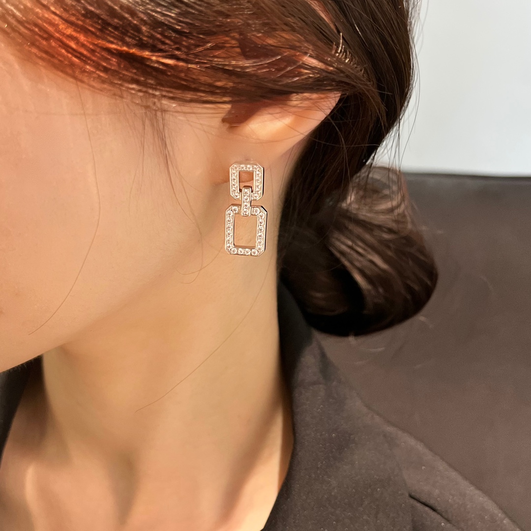  HW Block Full Diamond Earrings