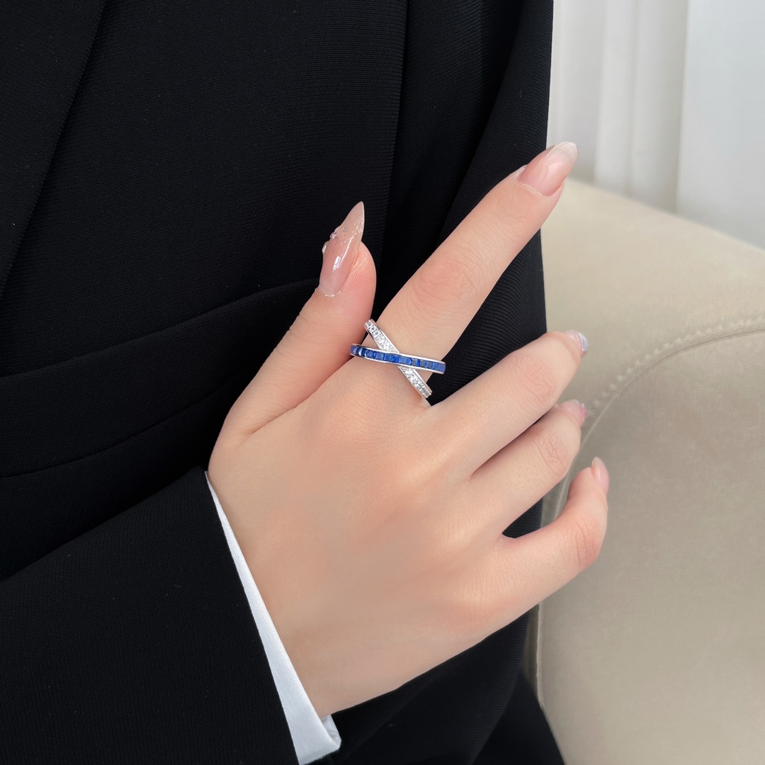 Cross Sapphire Ring (Color White)