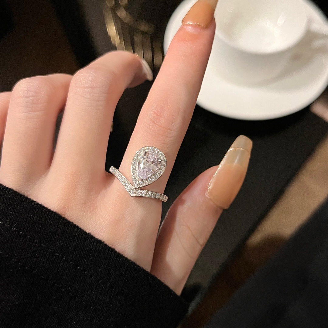 CHUAMET Josephine Crown 1ct Pear shaped Diamond Ring