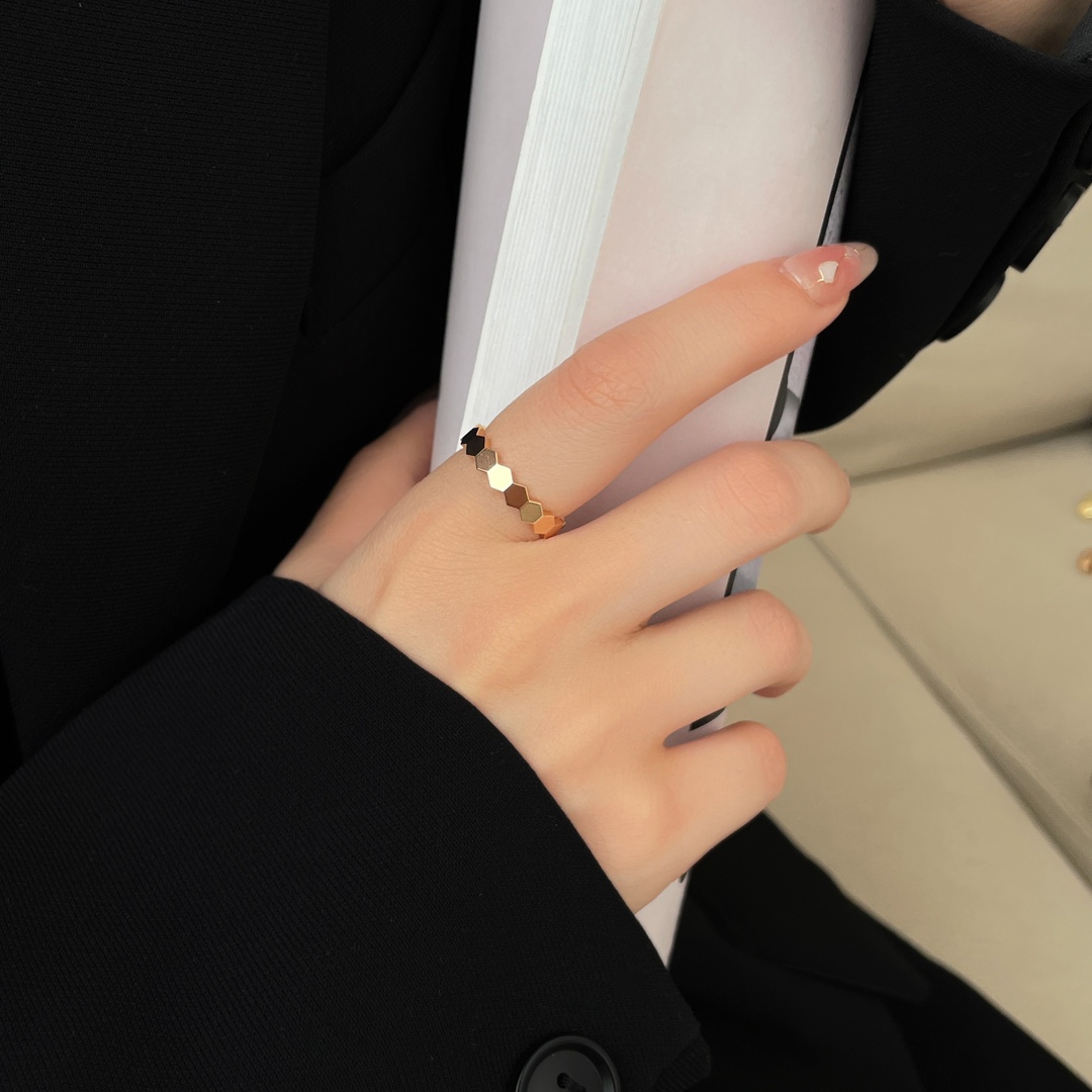 Honeycomb wide inner single diamond ring 4mm