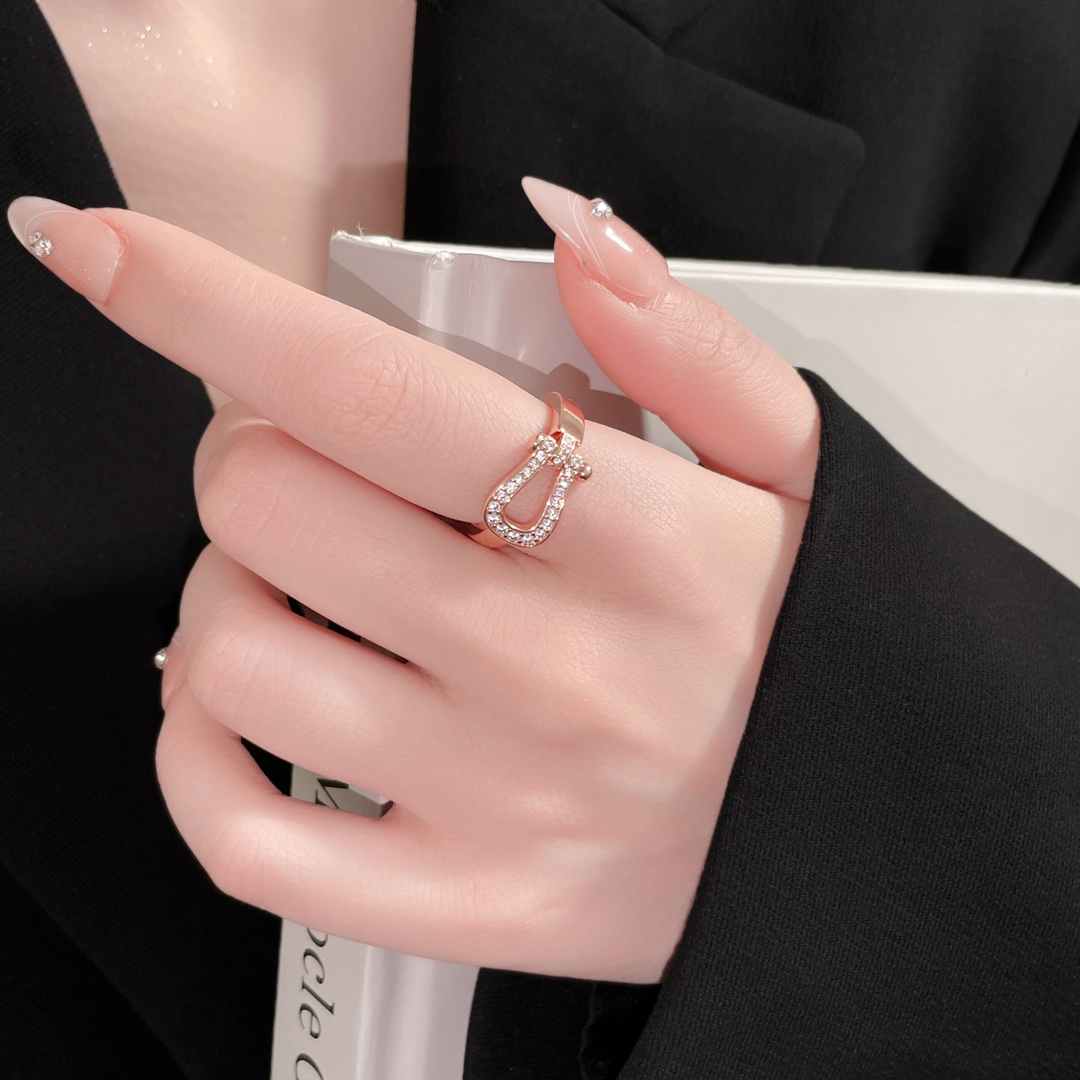 Narrow version full diamond horseshoe buckle ring