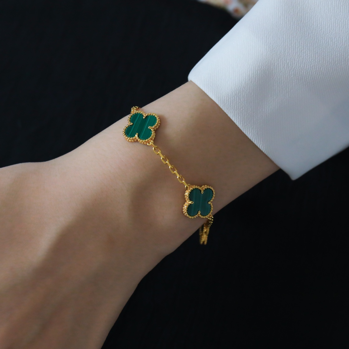 Vintage Alhambra Bracelet with 5 Flower Peacock Stones