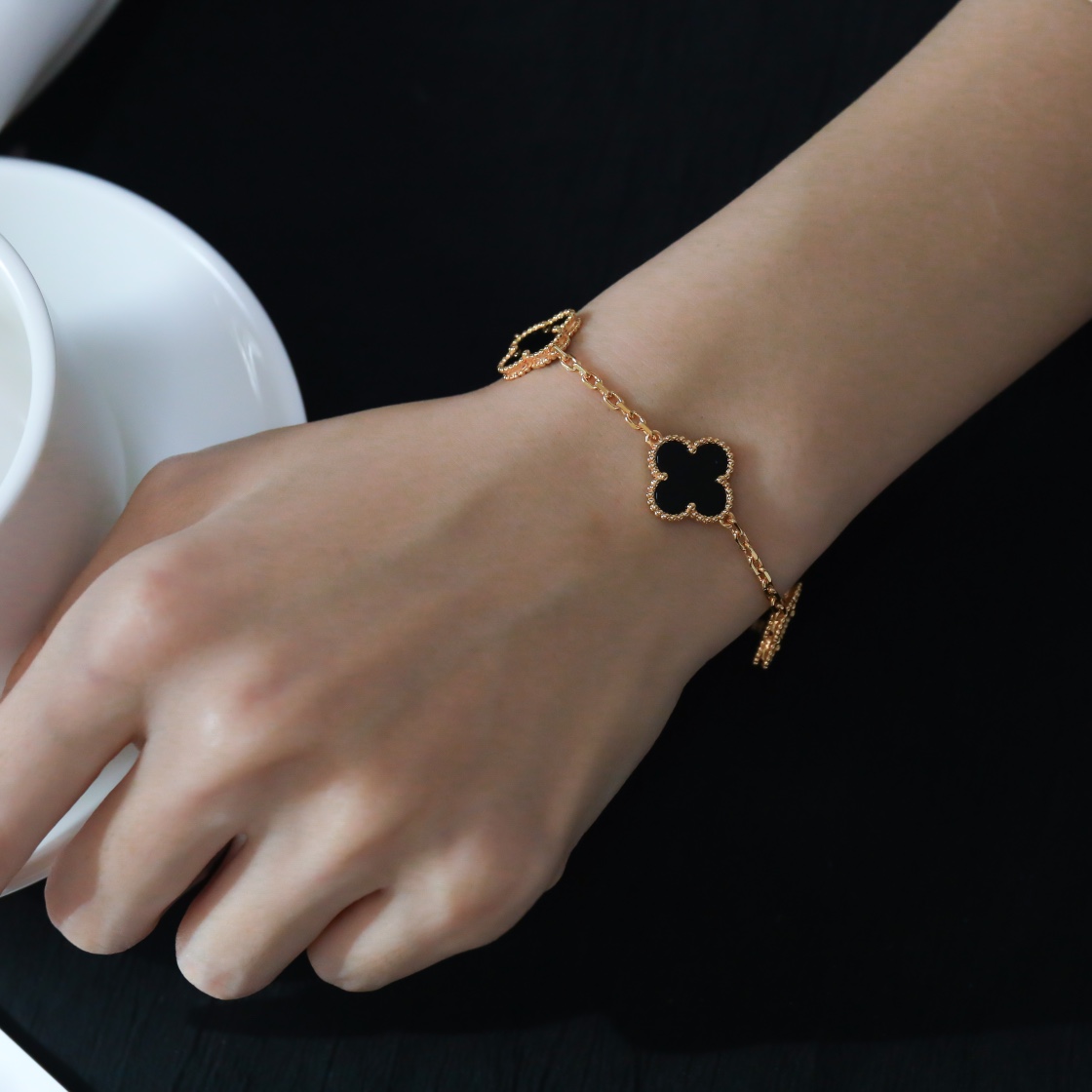 Vintage Alhambra Bracelet with 5 Flower Black Agate