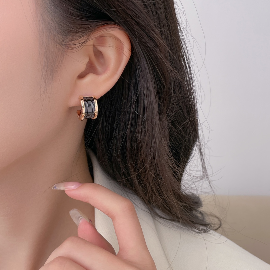 BV black and white ceramic earrings