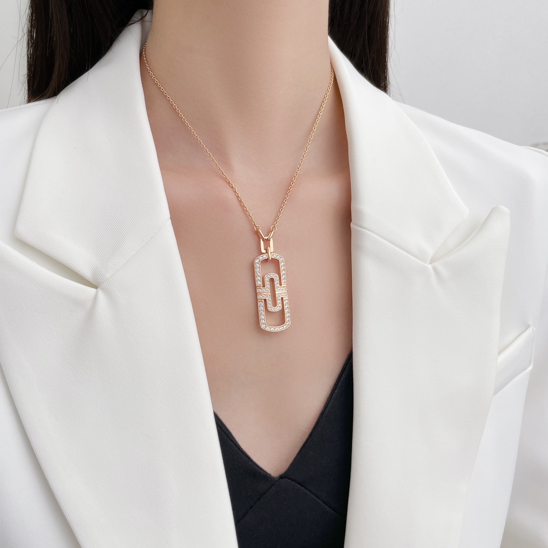 BV Small Circular Needle Single Chain Diamond Set Necklace