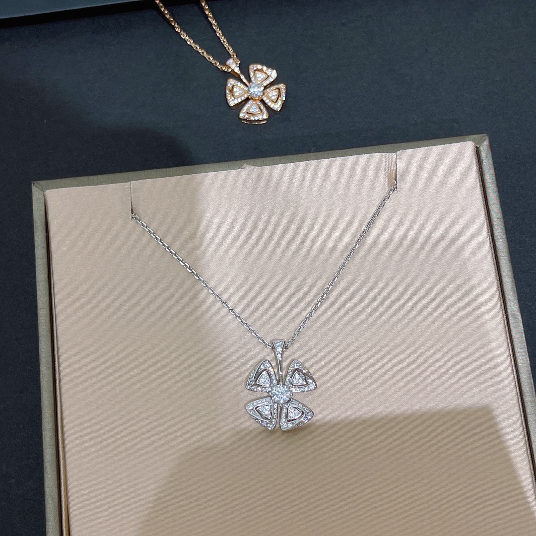 Yongding Flower Necklace Full of Diamonds