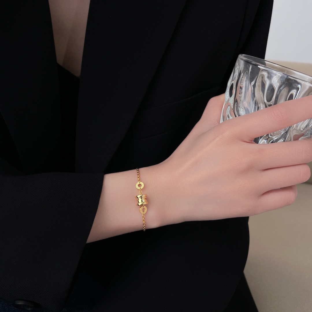 Zero Spring Bracelet