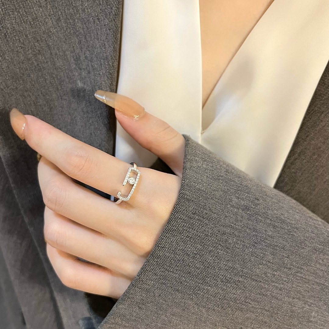 MESSIKA Classic Sliding Single Diamond Move Uno Series Ring (Color White)