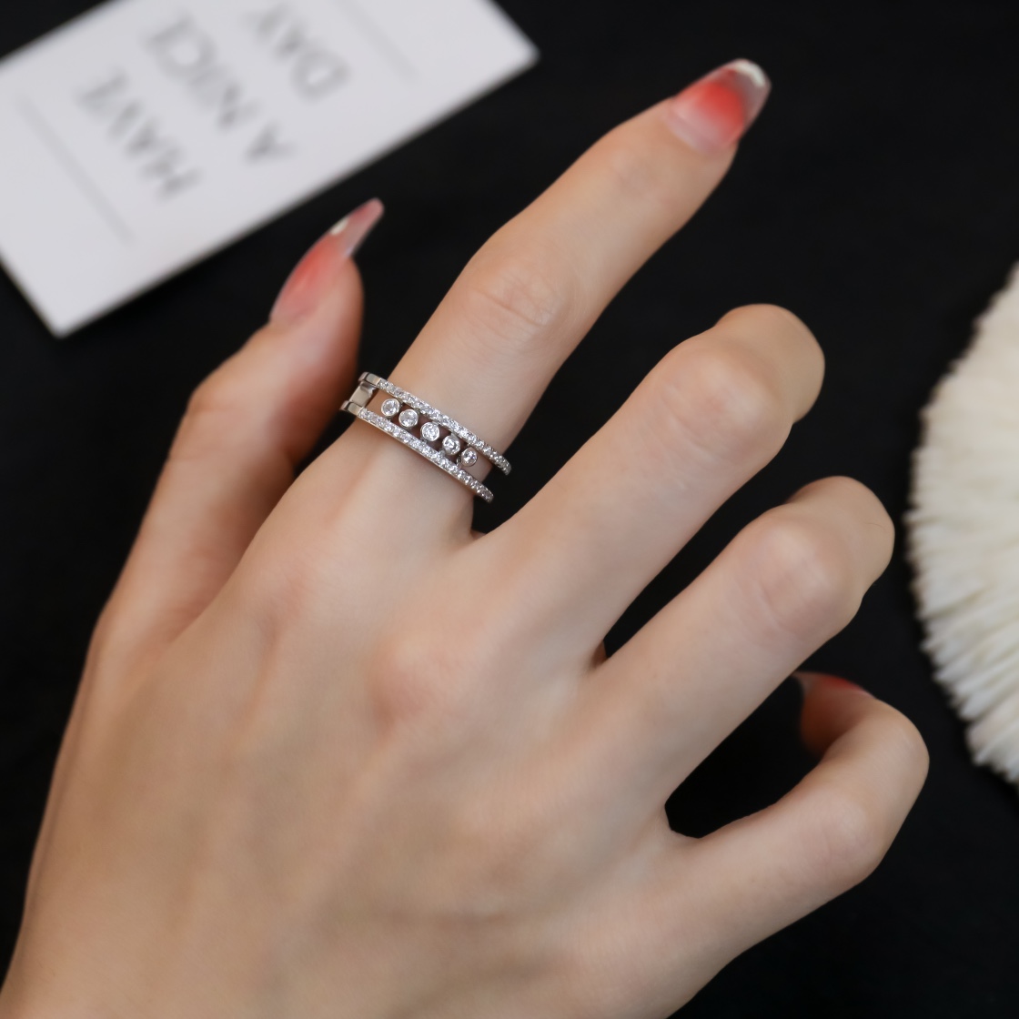 Messika 5-Diamond Sliding Wide Slot Necklace Ring (Color White)