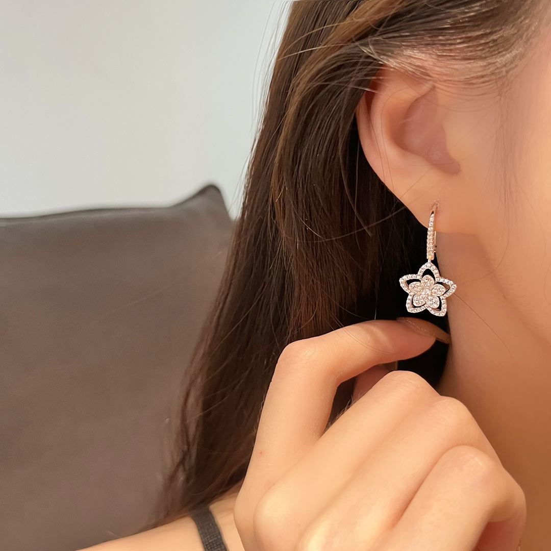 Graff/Wild Flower Flower Flower Hanging Earrings