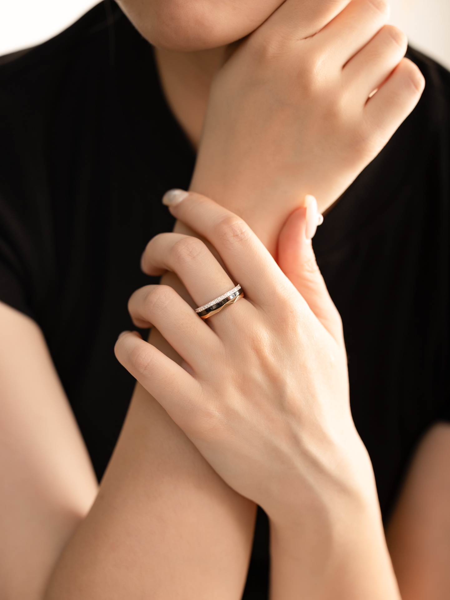 Graff Black Ceramic Diamond Set Ring 5.5mm