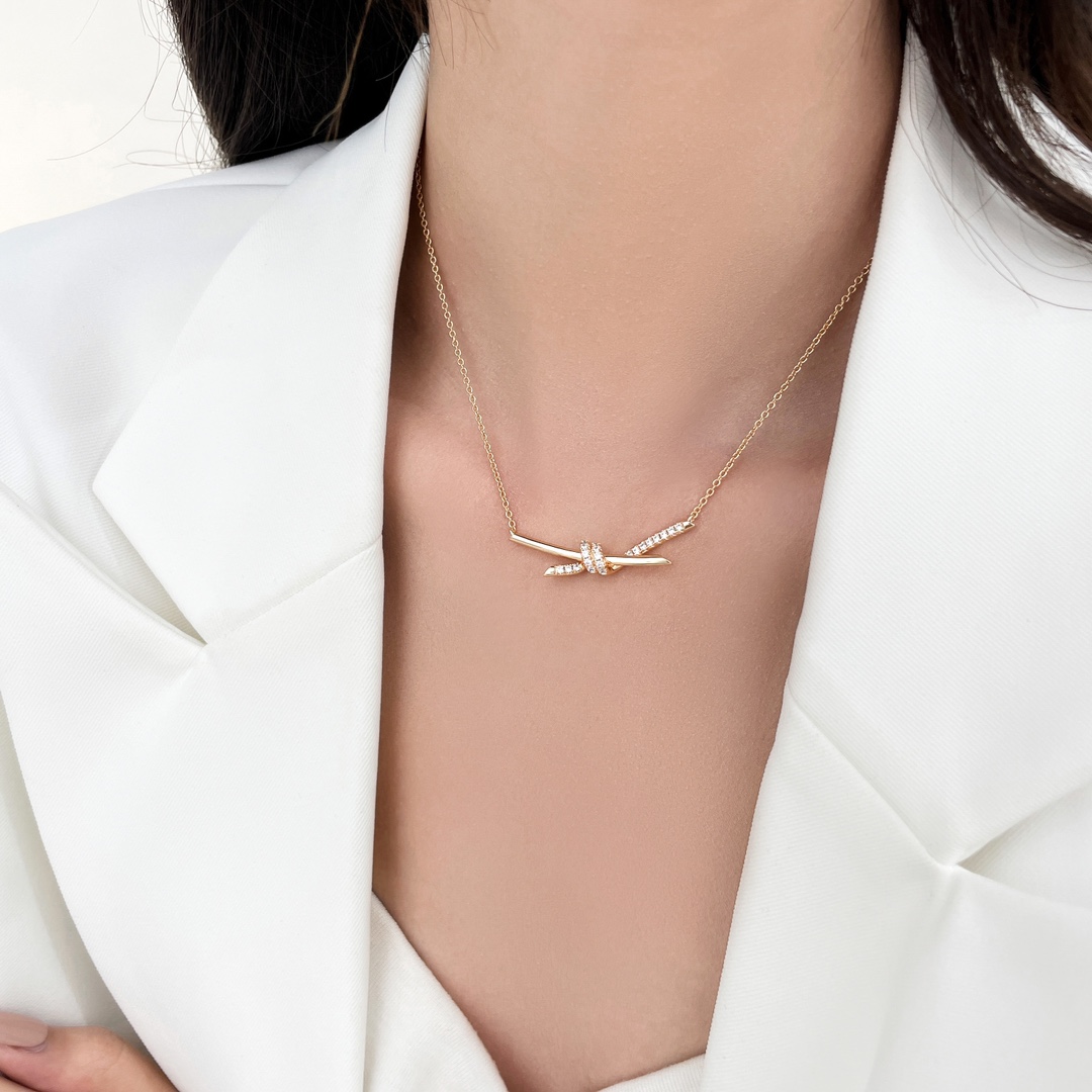 New Knot Diamond Set Necklace