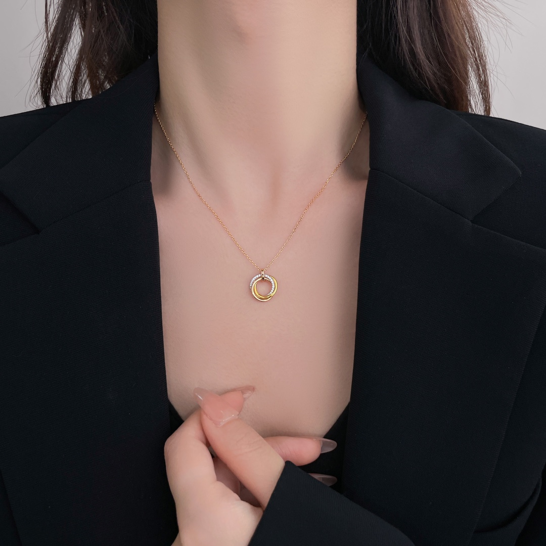 Trinity tricolor ring diamond necklace