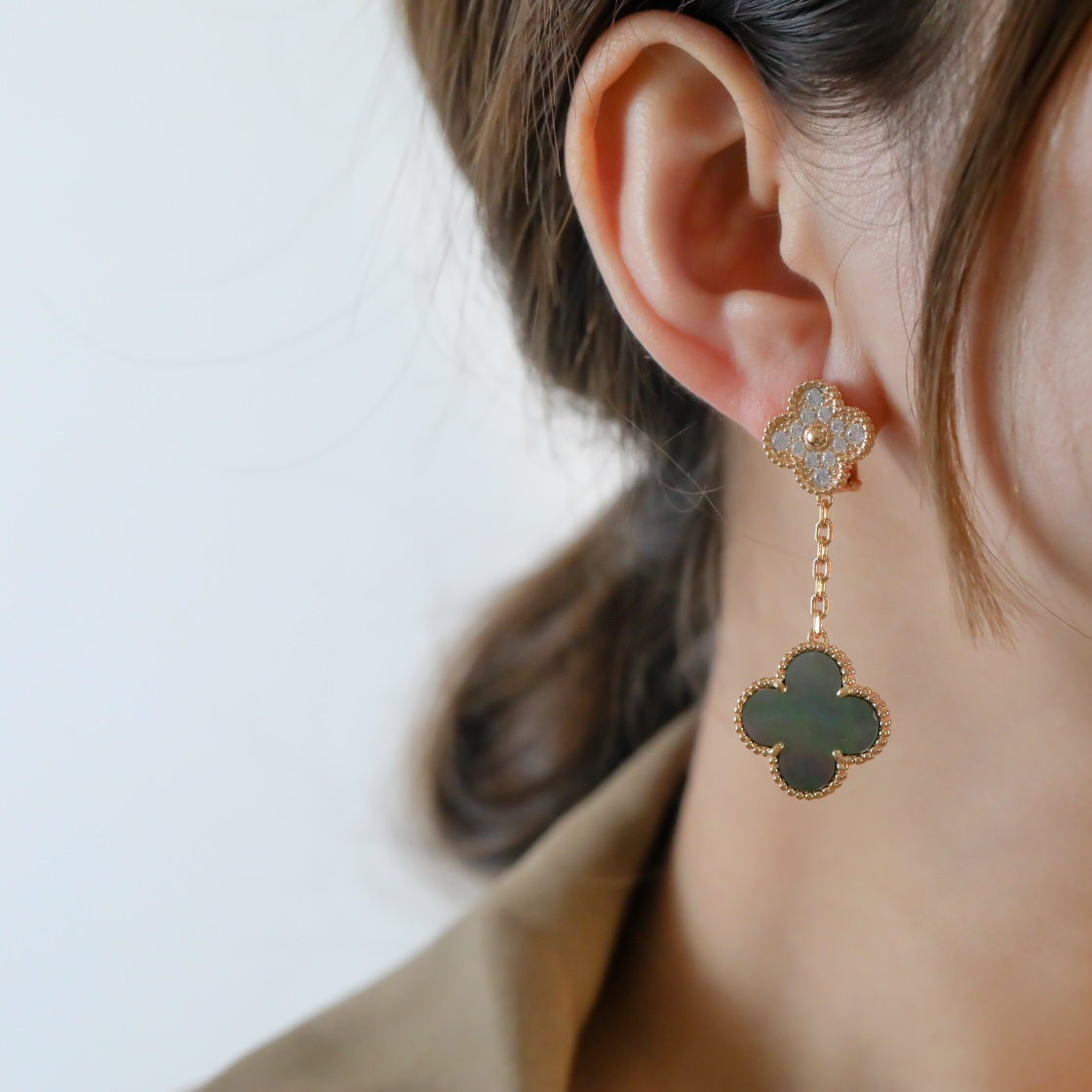 Clover Double Flower Diamond Set Rose Gold Grey Earrings