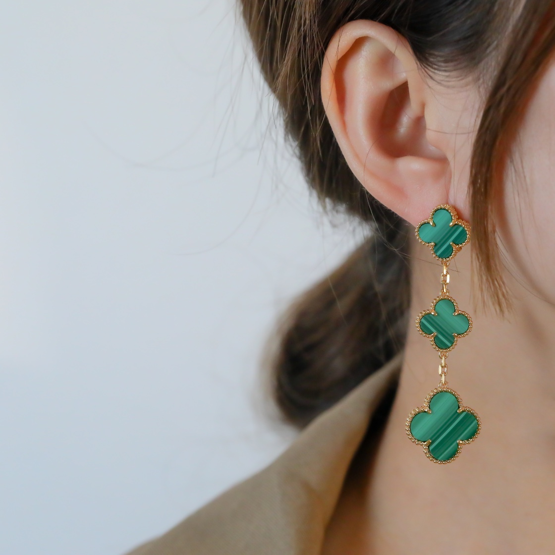 Four leaf clover peacock stone three flower earrings