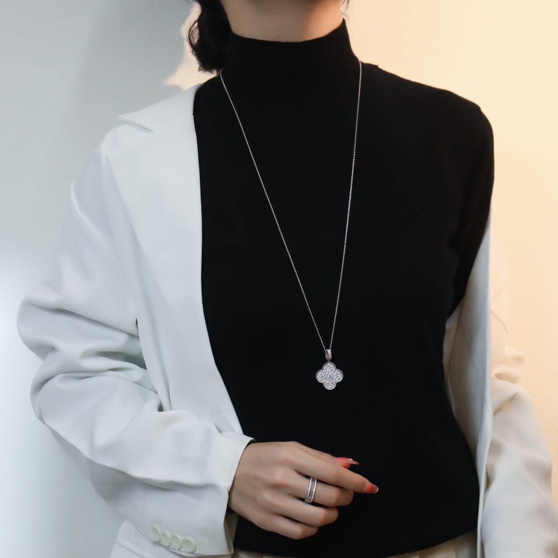 Alhambra Large Clover Full Diamond Necklace