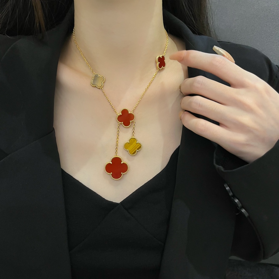 Magic Alhambra Six Flower Coweye Stone Irregular Necklace