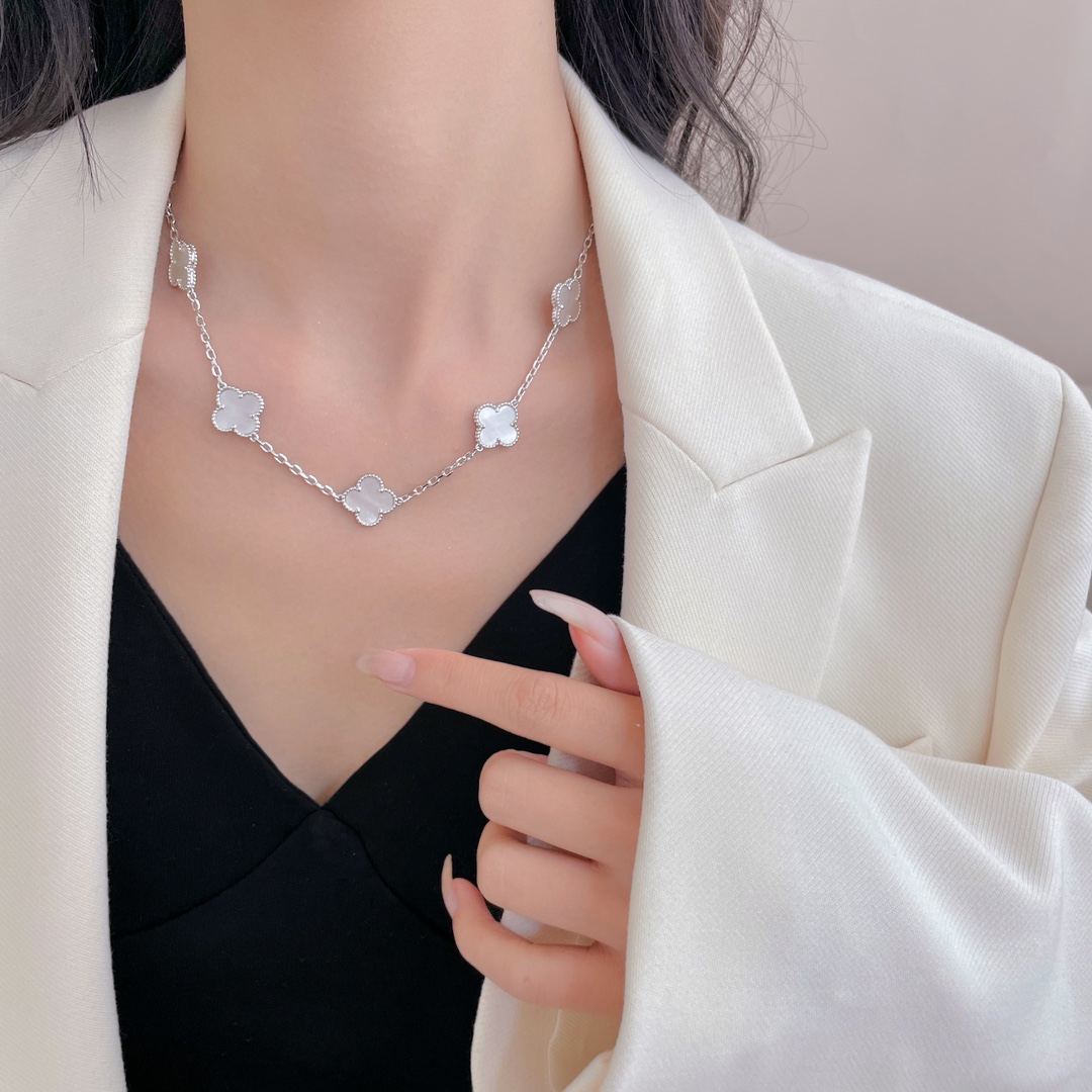 Ten Flower White Beimu Necklace