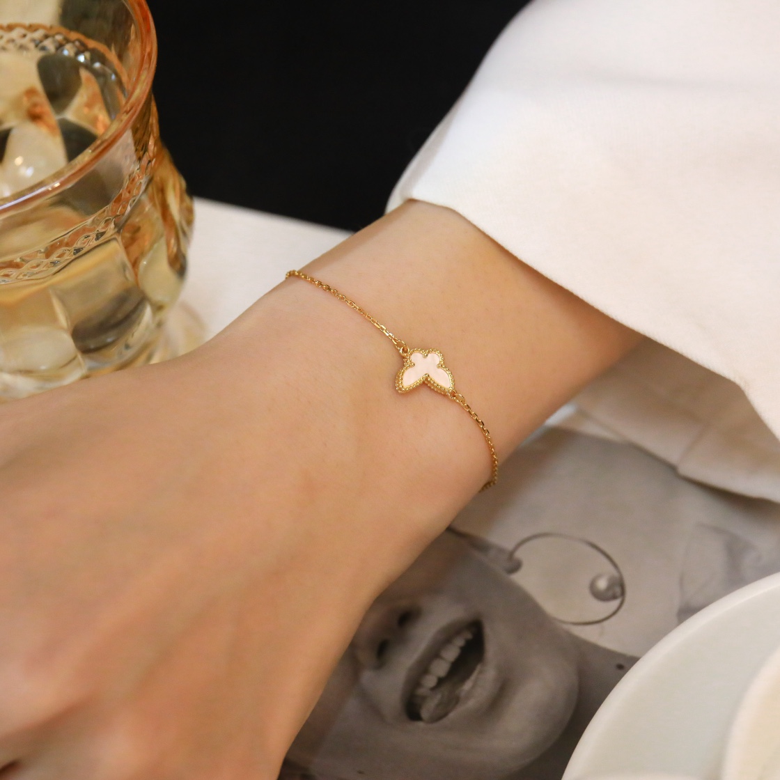 White Beimu Mini Butterfly Bracelet