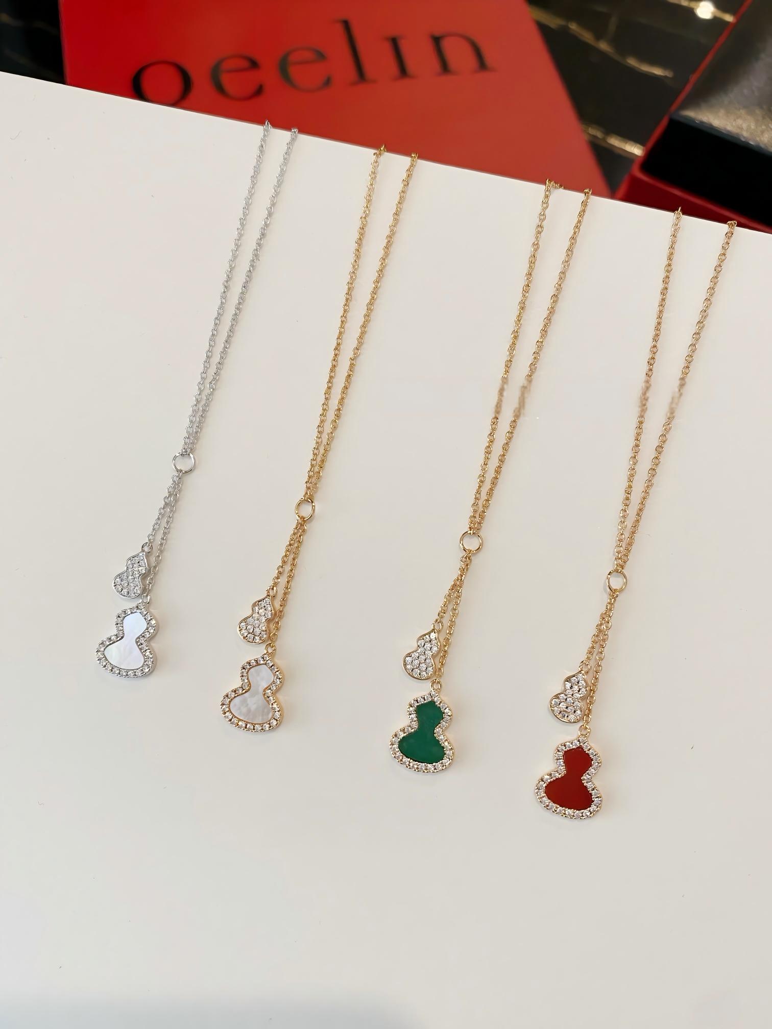 Petite wulu gourd necklace