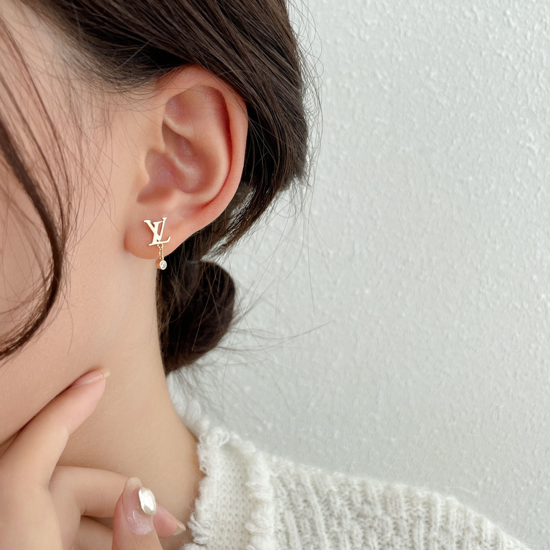 Idylle Blossom series logo with diamonds