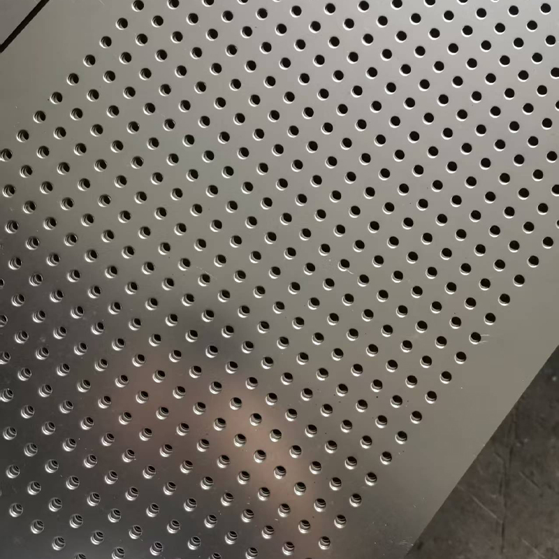 Custom Round Hole Perforated Metal Sheets: Specifications, Applications and Fabrication Solutions
