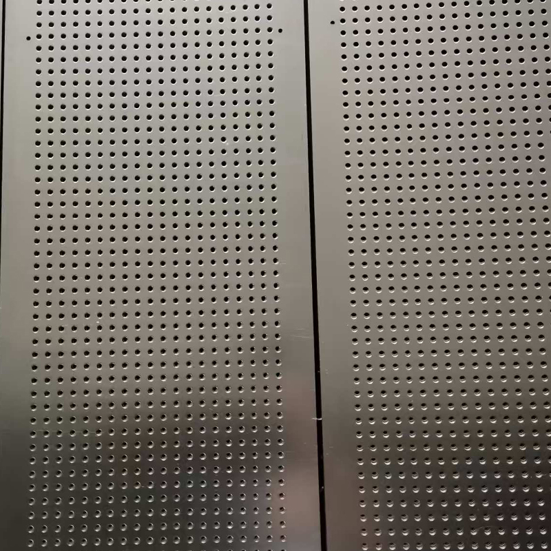 Stainless Steel Perforated Metal Sheets: Benefits, Grades, Applications and Custom Fabrication Guide