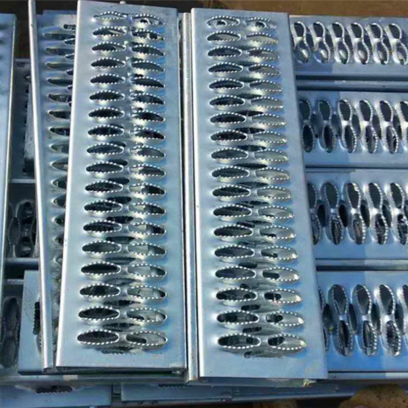 304 Stainless Steel Crocodile Mouth Anti Slip Perforated Plate for Industrial Walkways