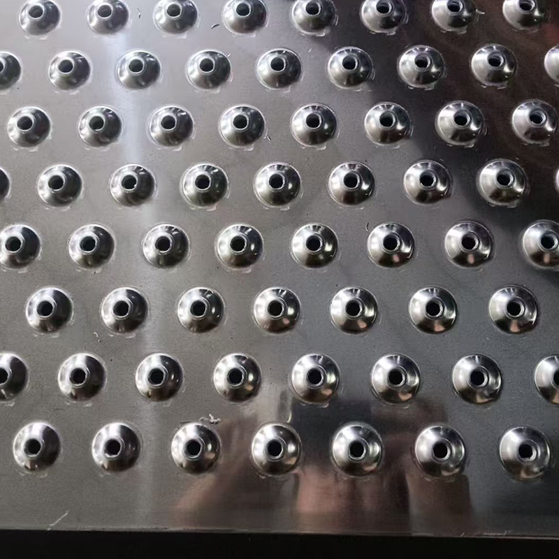 Metal and Profiled Surfaces Slip Resistance: Why Tested Anti-Skid Plate Matters for Wet and Contaminated Floors