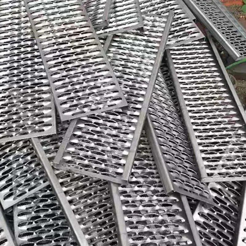 4mm Thick Crocodile Mouth Anti-Slip Hole Plate: Industrial Safety Flooring Performance Guide