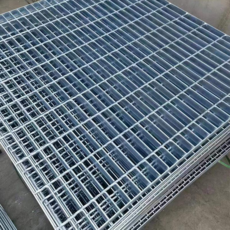 Outdoor Stainless Steel Sheets for Solar Power Plant Walkways, Maintenance Platforms and Weatherproof Enclosures