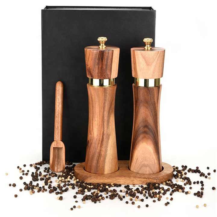 Craftsmanship in Every Grind: Multi-Functional Pepper Mill – Freshness for Your Taste Buds