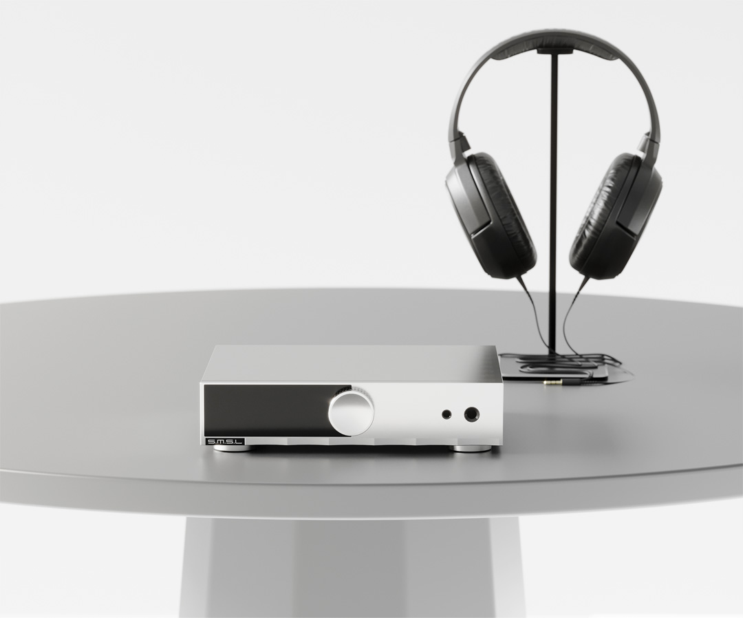 Desktop headphone amplifier and headphones setup