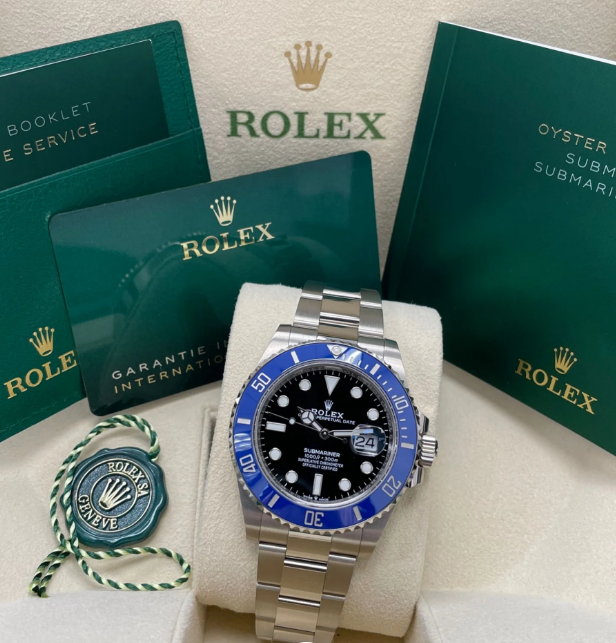 (Super Clone) Rolex White Gold Submariner Date Watch - The Blueberry - Blue Bezel - Black Dial (Ref # 126619LB)