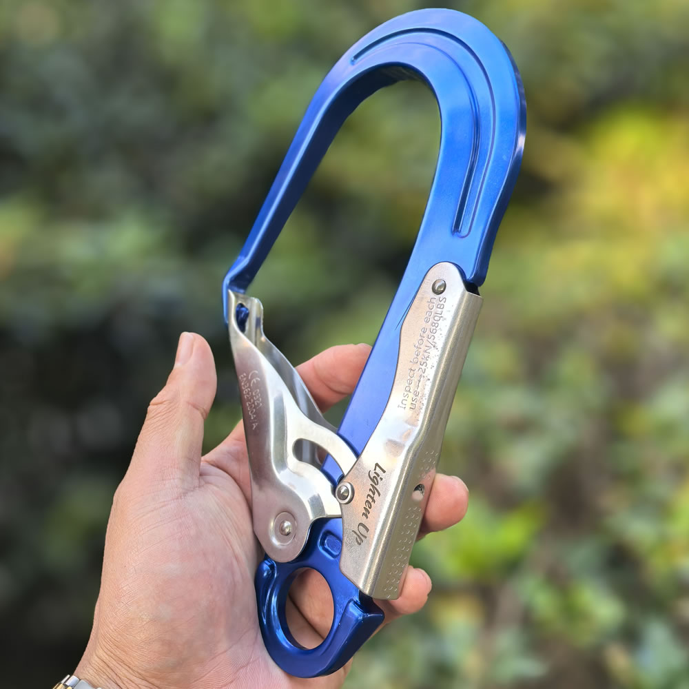 Lighten Up アウトドアロッククライミングカラビナ足場作業安全スナップフック高作業洞窟アルミ 便利 合金バックルスポーツ用品 多機能、実用なタイプ
