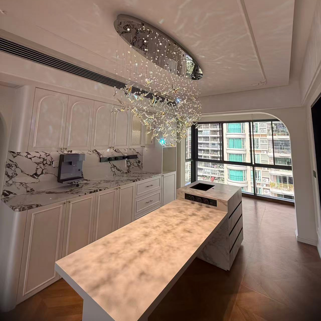 ﻿ Light luxury chandeliers, crystal chandeliers, butterfly crystal chandeliers, villa chandeliers, fairylights, Italian style, luxurious interior decoration, home aesthetics, Swarovski crystals, Egyptian Asfour, Chinese K9 crystals