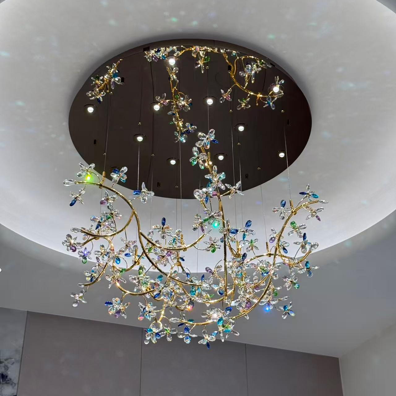 ﻿crystal chandeliers, luxury chandeliers, Plum Blossom crystal chandeliers, , fairylights, Italian style, luxurious interior decoration, home aesthetics, Swarovski crystals, Chinese K9 crystals 