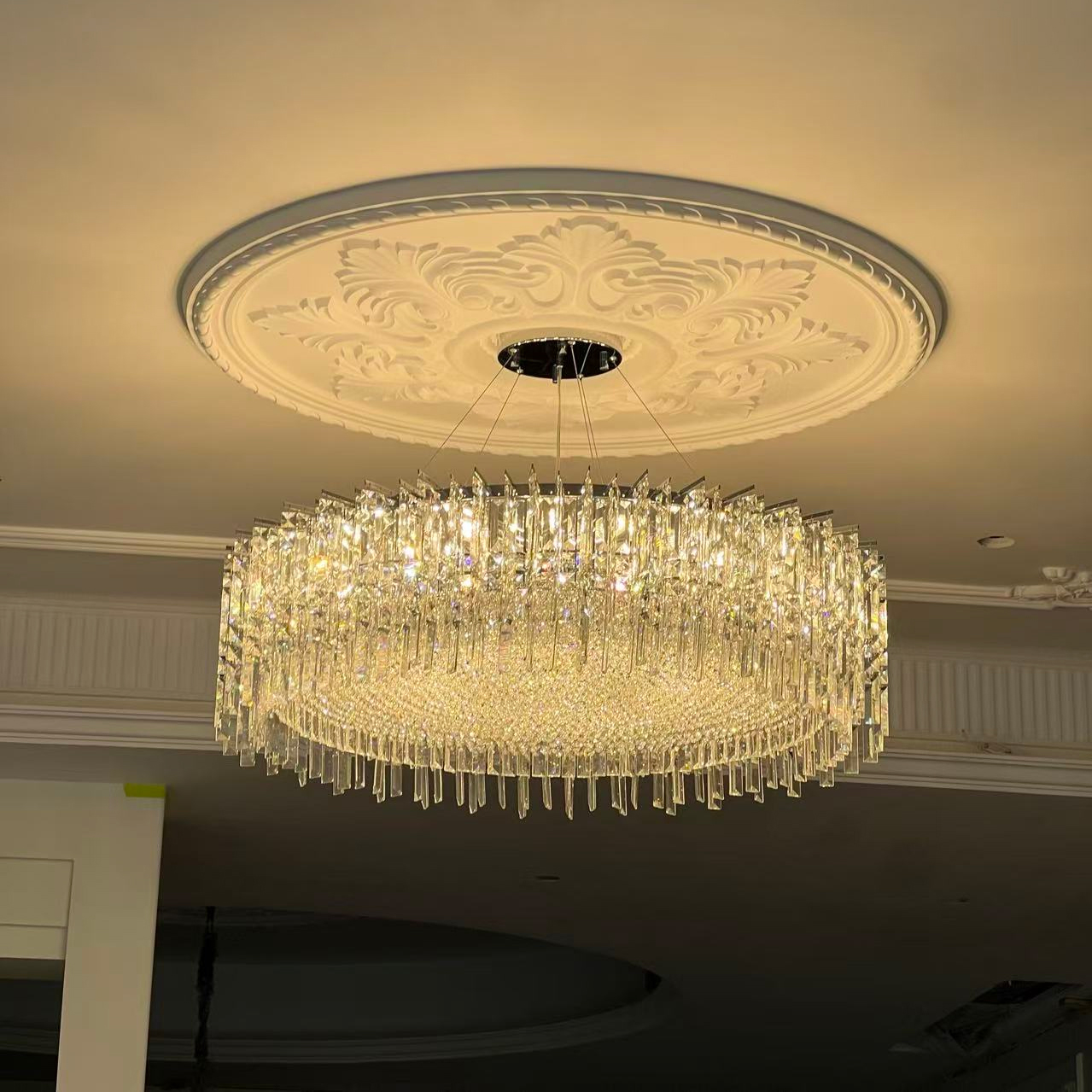 crystal chandelier,luxury chandelier,Home Aesthetics, luxurious crystal chandelier,lighting inspo,dreamhome,Villa chandelier,restaurant light, living room lamps, Italian Light Luxury,Light Luxury Design ﻿Swarovski crystal,Egyptian Asfour,Chinese K9 crystal TD21006Sunflower Circle Crystal Chandelier 