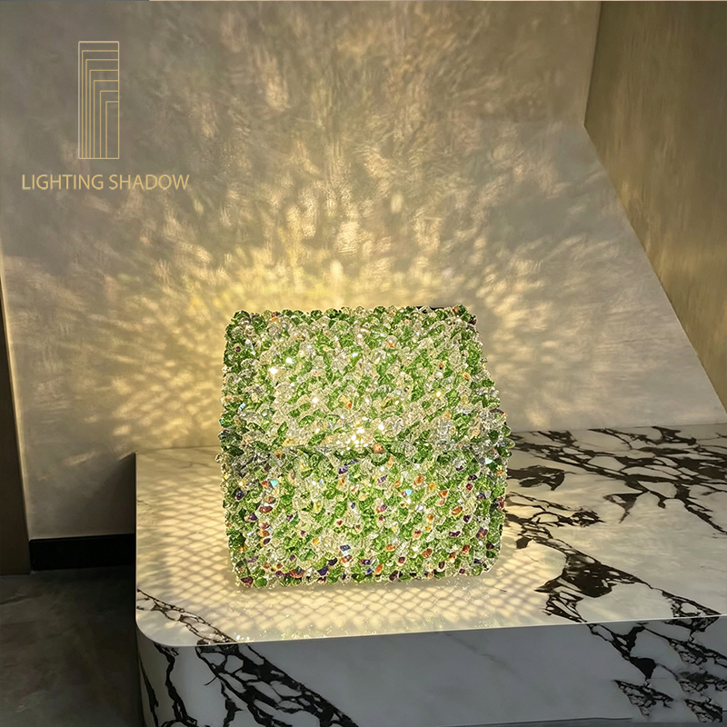 Crystal desk lamp, bedroom desk lamp，Square crystal desk lamp, living room desk lamp, indoor lighting, high-end lamp, crystal fairy lamp, Italian Light Luxury sense of atmosphere, home aesthetics,TD31033  Crystal table lamp