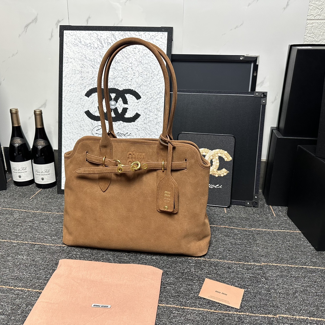 MIU MIU Nappa 手袋