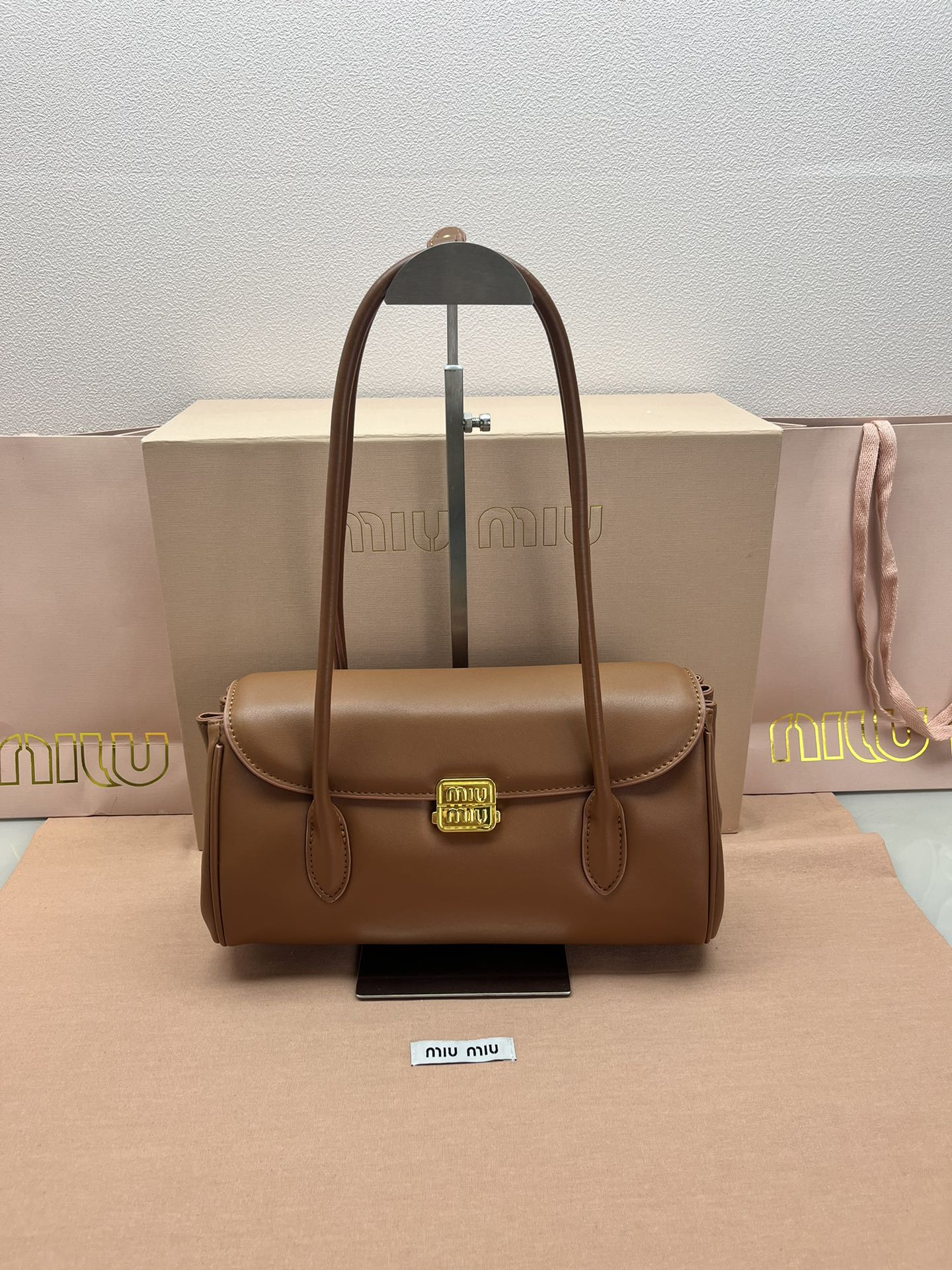 MIU MIU 24ss 腋下包