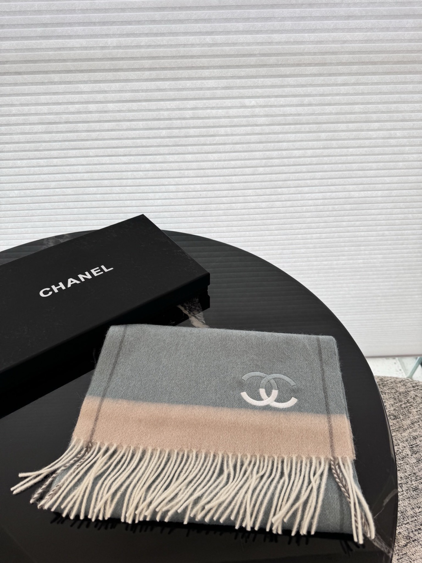  chanel 拼色圍巾