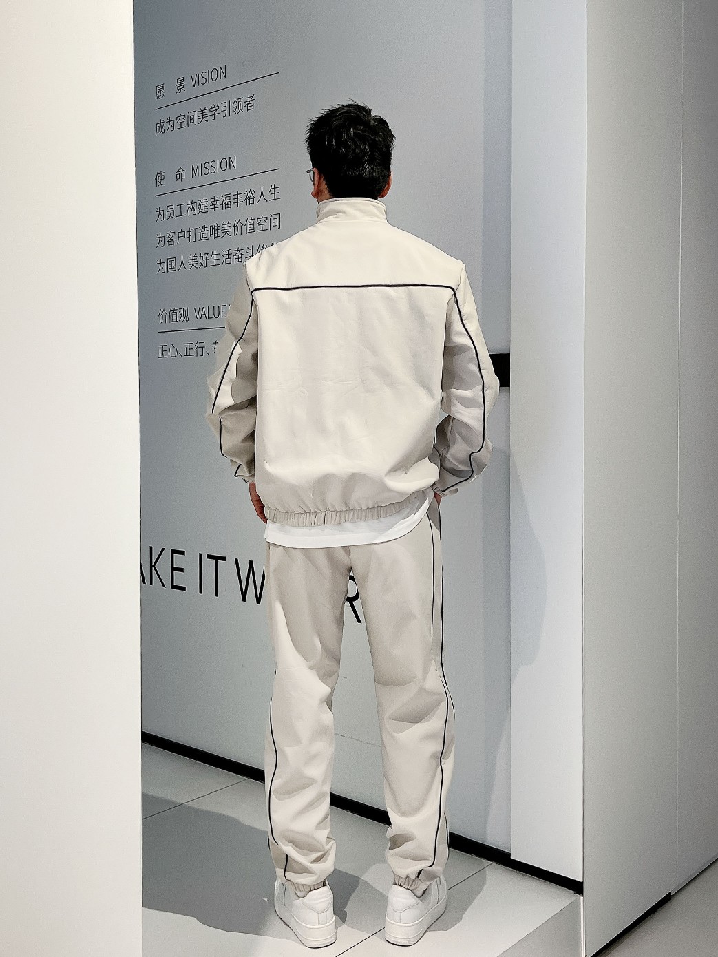 Fashionable and trendy clothing sets with excellent value for money, 1:1 replicas with guaranteed quality，NO.01