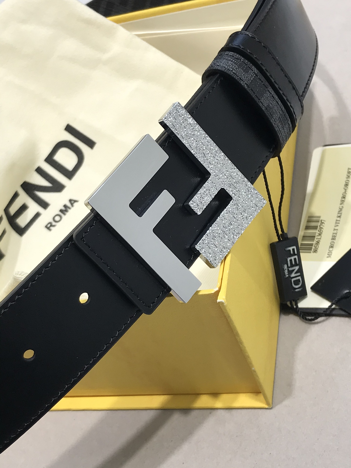 Fashionable and classic, highly cost-effective belt, 1:1 replica, quality guaranteed.NO.08