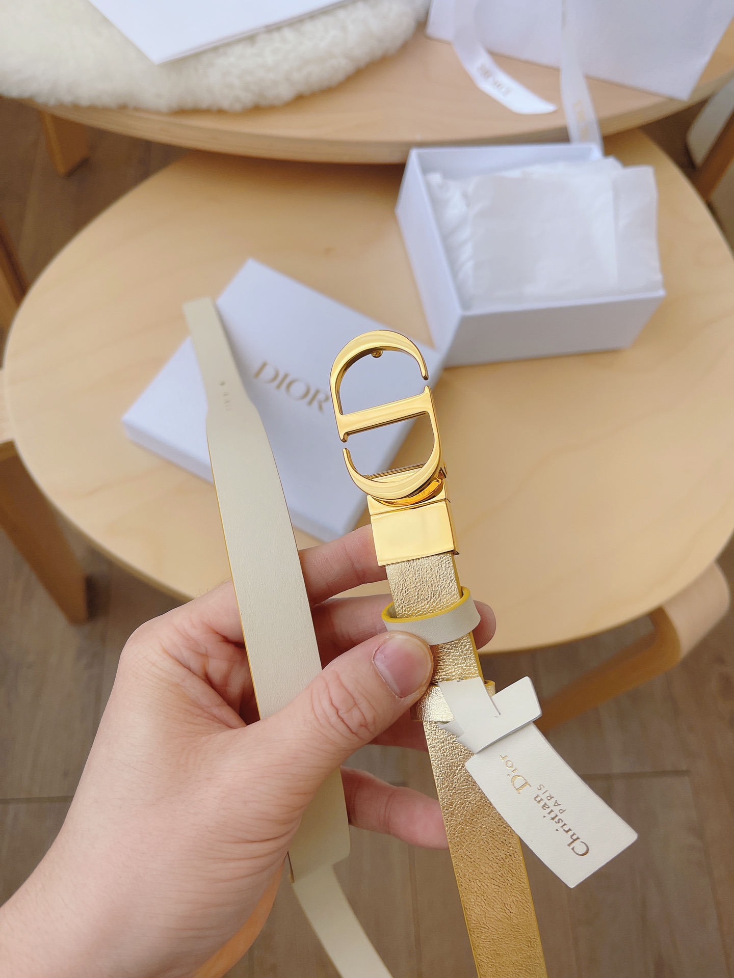 Fashionable and classic, highly cost-effective belt, 1:1 replica, quality guaranteed.NO.09