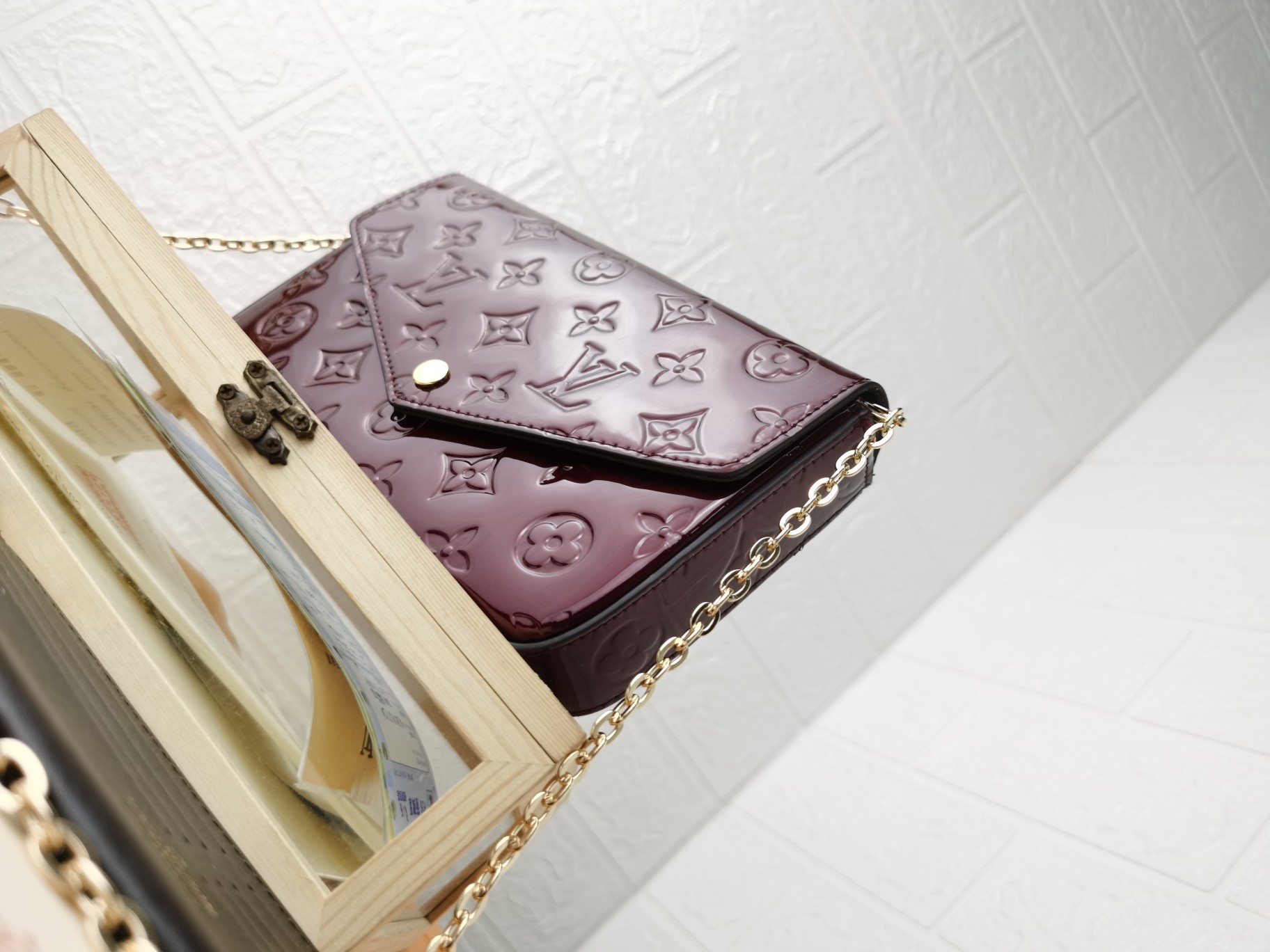 LV women' s bags 0197