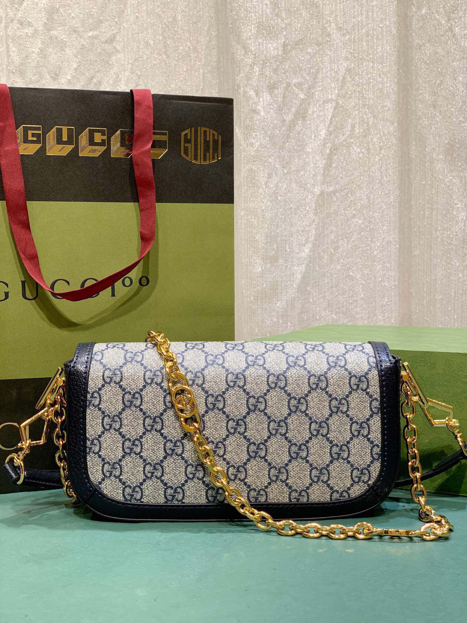 GUCCI women' s bags 0027